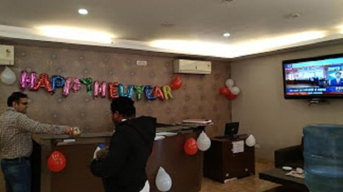 Hotel The Tourist - 1 Min From New Delhi Railway Station Экстерьер фото