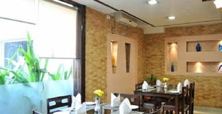 Hotel The Tourist - 1 Min From New Delhi Railway Station Экстерьер фото