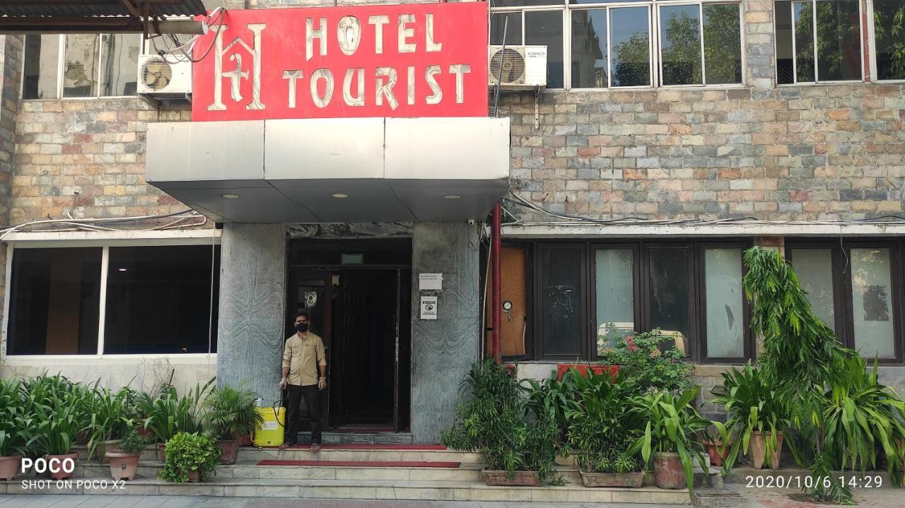 Hotel The Tourist - 1 Min From New Delhi Railway Station Экстерьер фото