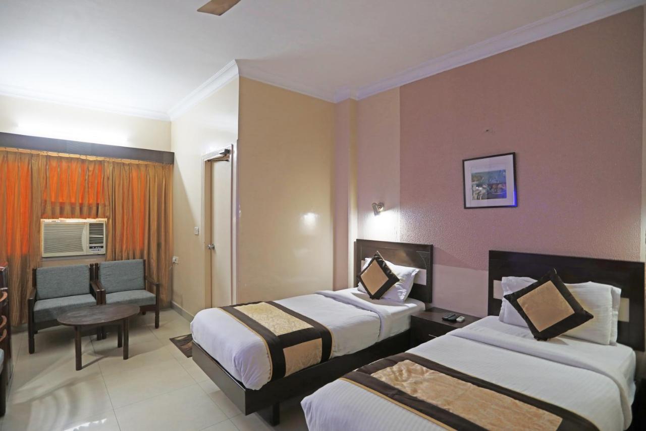 Hotel The Tourist - 1 Min From New Delhi Railway Station Экстерьер фото