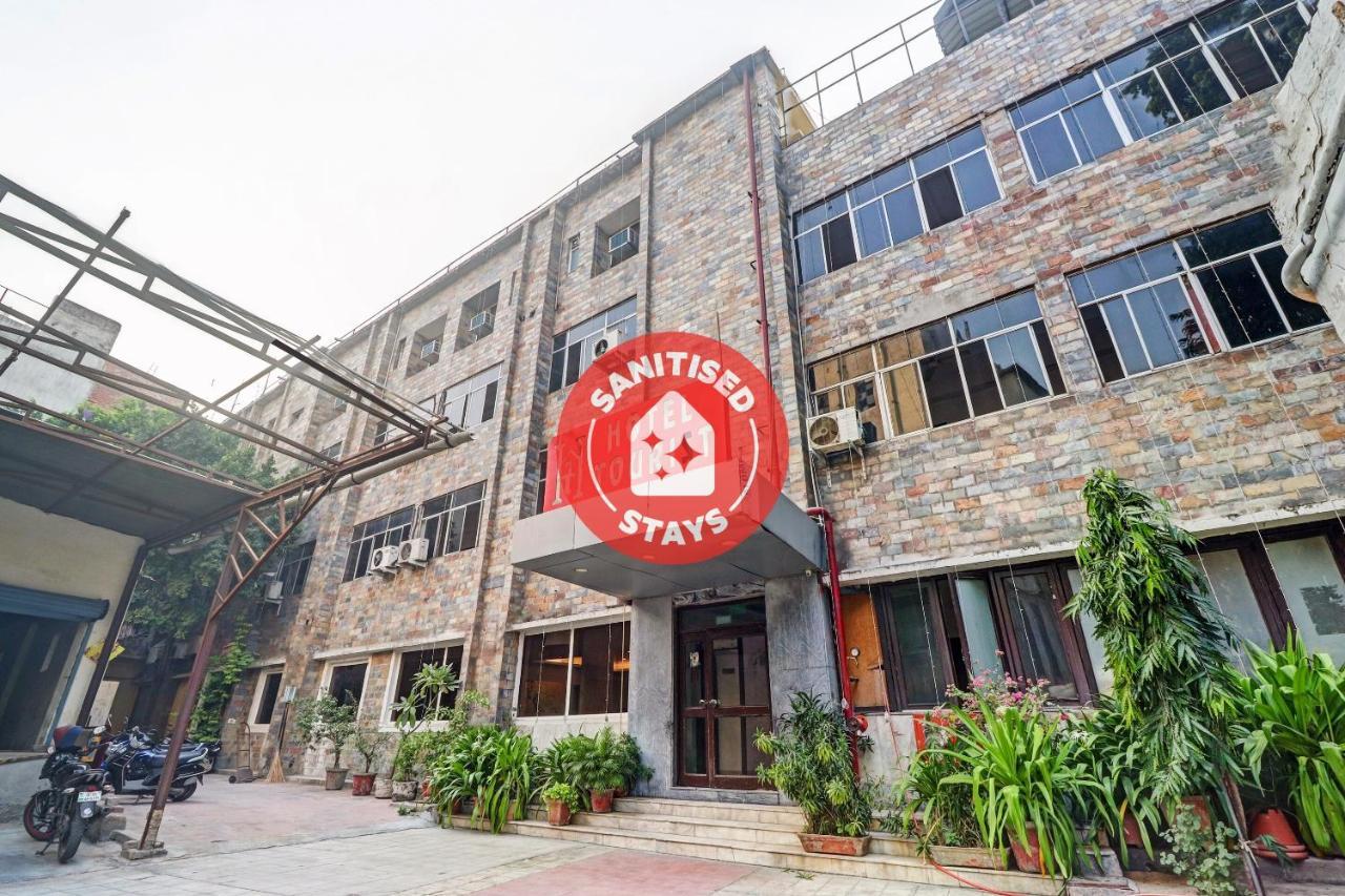 Hotel The Tourist - 1 Min From New Delhi Railway Station Экстерьер фото