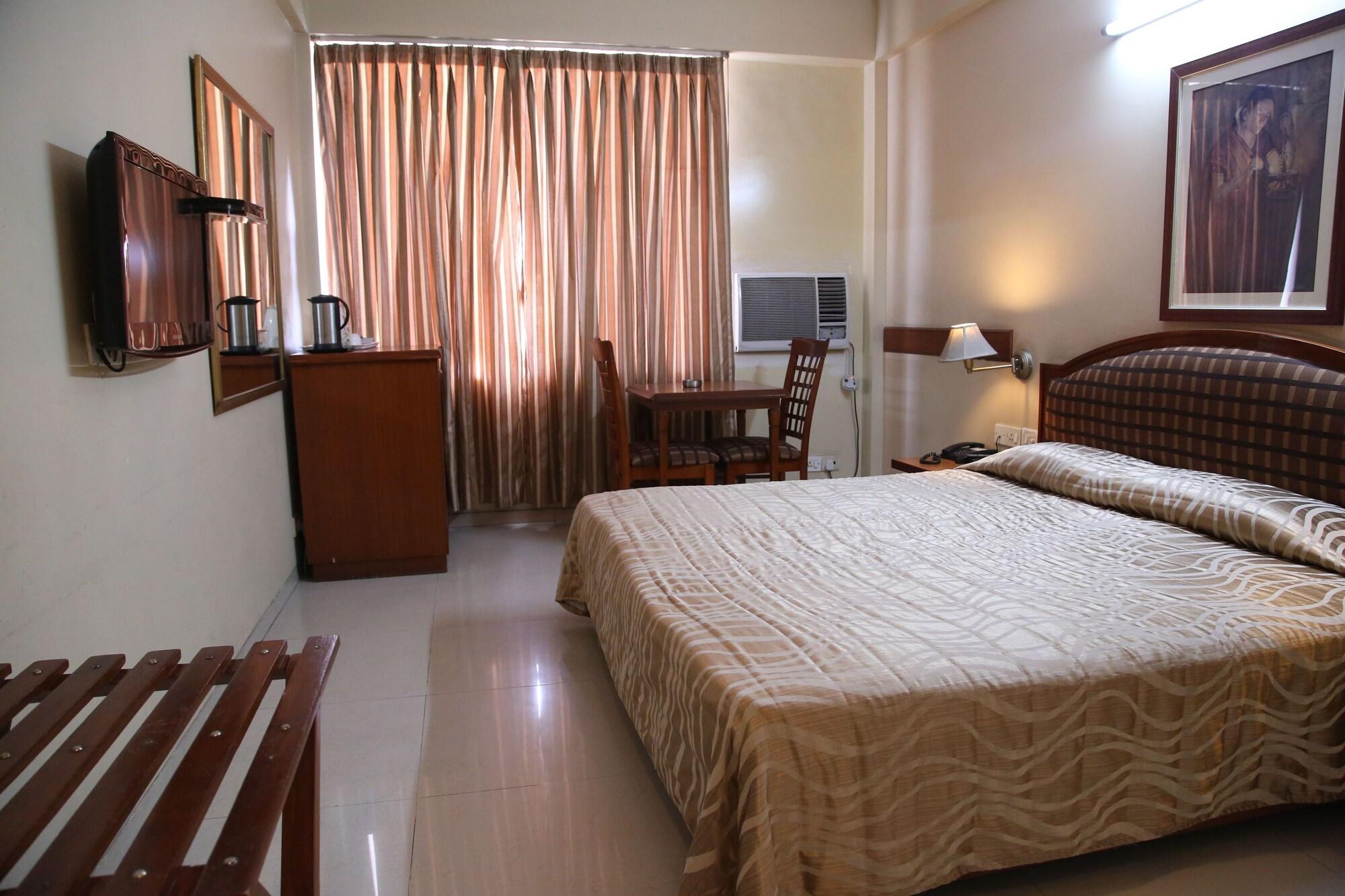 Hotel The Tourist - 1 Min From New Delhi Railway Station Экстерьер фото