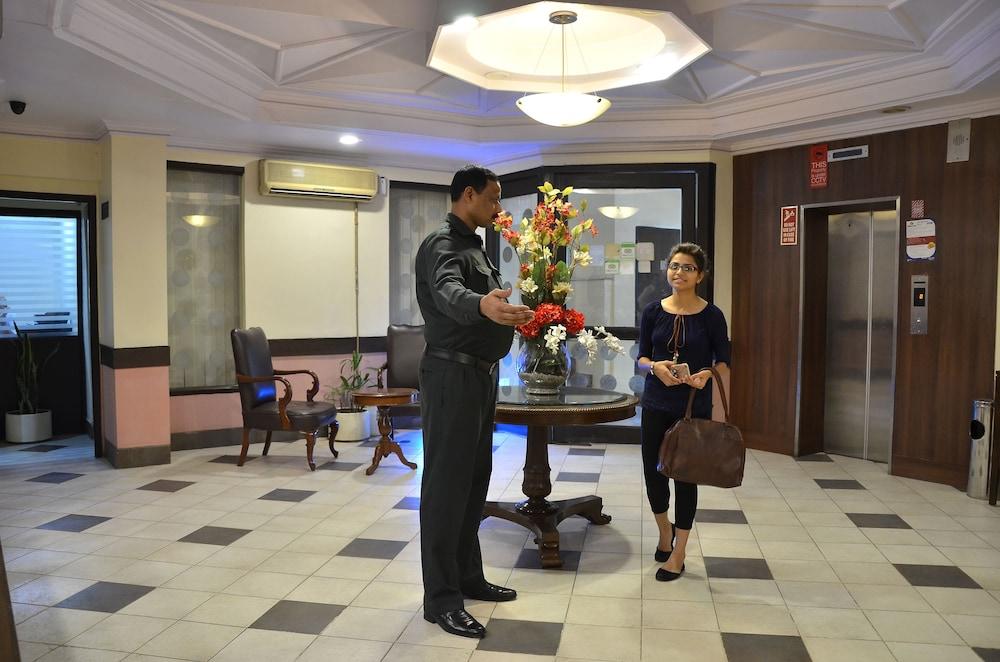 Hotel The Tourist - 1 Min From New Delhi Railway Station Экстерьер фото