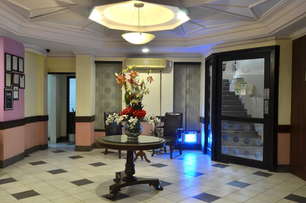 Hotel The Tourist - 1 Min From New Delhi Railway Station Экстерьер фото
