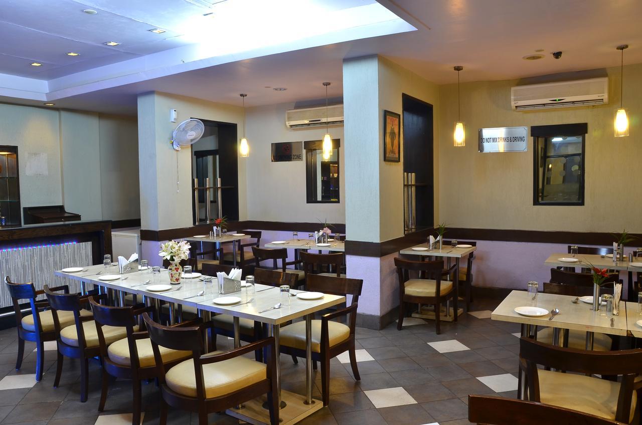 Hotel The Tourist - 1 Min From New Delhi Railway Station Экстерьер фото